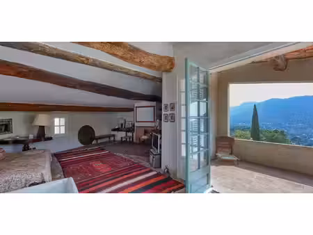 maison avec terrasse toulon (83)