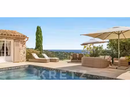 maison avec piscine en bord de mer sainte-maxime (83)