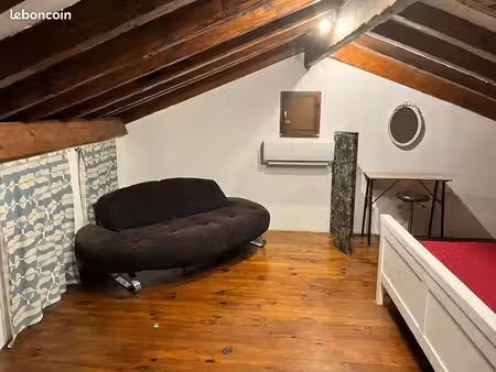 t2 bois-luzy proche village st barnabé