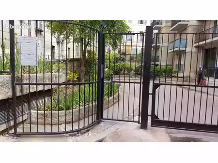 centre aix en provence loue 2 pièces 60m2 meublé + parking