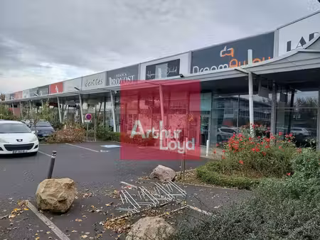 local commercial à louer