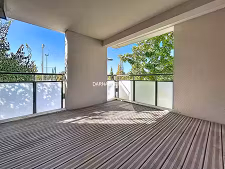 grande terrasse de 23m2