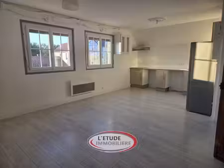 les moutiers centre : 150 mètres de la mer  t4 de 66 m2 fraî