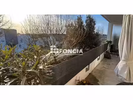 pluneret – appartement t2 avec grand balcon  garage et parking