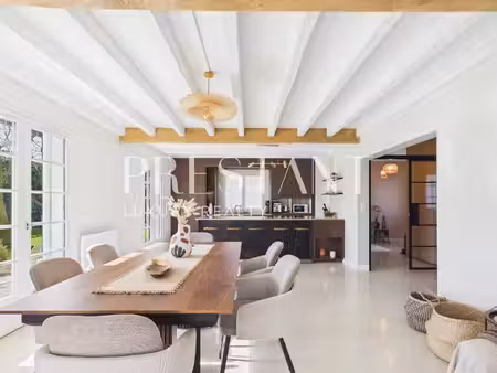 maison basque familiale avec piscine et vue dégagée