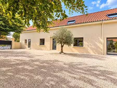 caractère  charme & esprit contemporain — une demeure de 180 m² à la rénovation très récen