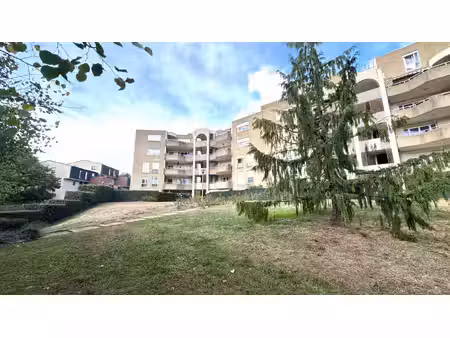 bel appartement 4 pièces de 86m2 avec grande terrasse.