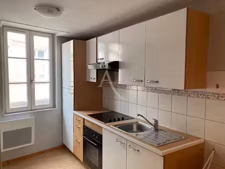 appartement fontenay le comte - 1 pièce(s) - 25 m2