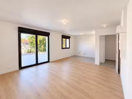 appartement nanterre 4 pièce(s) 73.78 m2