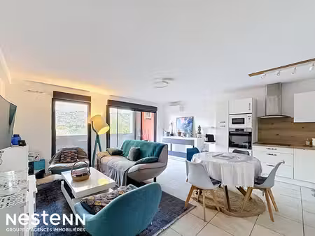 appartement t3 traversant dans une résidence récente