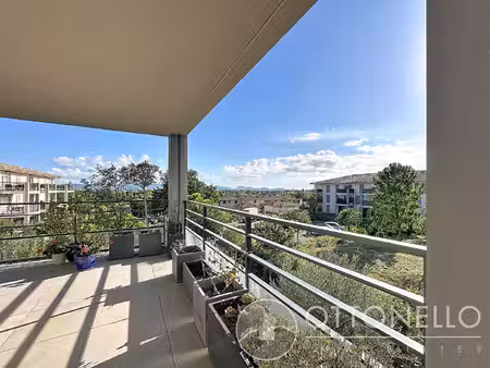 appartement roquebrune sur argens 3 pièces 57.70 m2 avec terrasse garage et parking