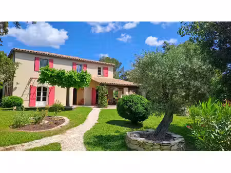 maison avec jardin et piscine