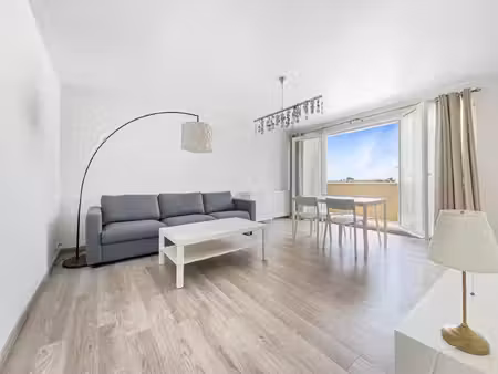 a louer - appartement 2 pièces meublé de 55m² avec balcon et parking - thiais (94320)