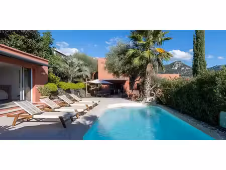 villa avec piscine et jardin vence (06)