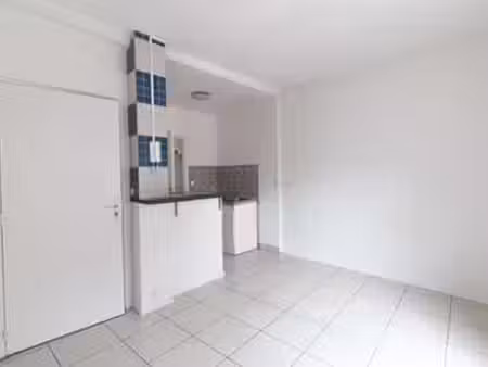 location appartement t1 à nemours (77140) : à louer t1 / 17m² nemours