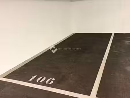 location garage box et parking à savigny-le-temple (77176) : à louer / 12m² savigny-le-tem