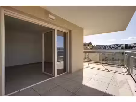 vente appartement 4 pièces 79 m² à grasse (06130)  385 000 €