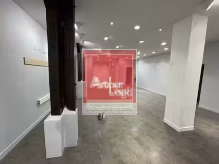 local commercial à louer