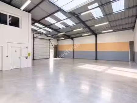 location bureaux et commerces à cantenay-épinard (49460) : à louer / 370m² cantenay-épinar