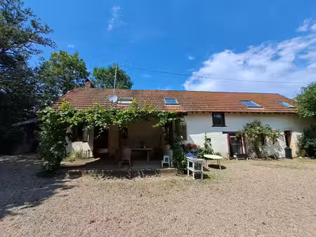 maison à vendre à issy-l'évêque (71760) - saône-et-loire