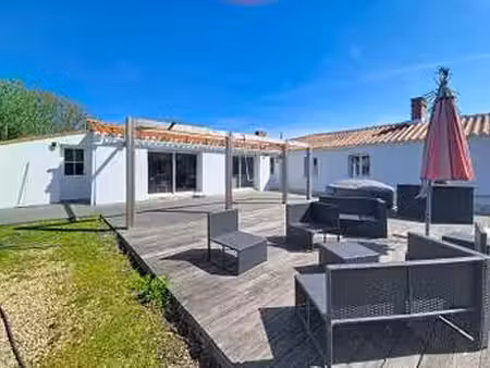 vente maison à saint-hilaire-de-riez (85270) : à vendre / 142m² saint-hilaire-de-riez
