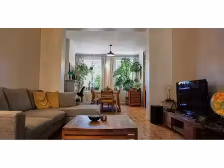 app. rez-de-chaussée à louer à schaerbeek pour € 1.349 avec 1 chambre à coucher