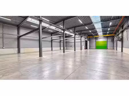 bâtiment d’entreprise à louer à torhout pour € 2.350
