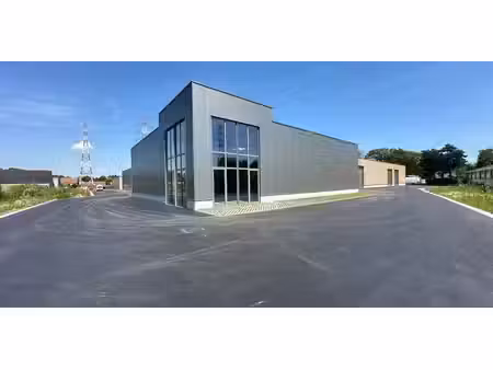 bâtiment d’entreprise à vendre à wevelgem pour € 549.000