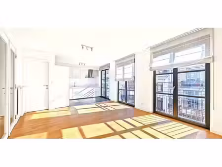 maison à louer à ixelles pour € 1.950 avec 2 chambres à coucher