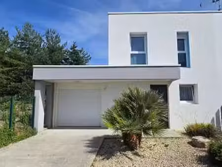 vente maison à saint-gilles-croix-de-vie (85800) : à vendre / 87m² saint-gilles-croix-de-v