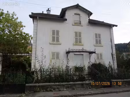 maison 10 pièces 209 m²