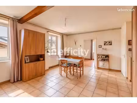 appartement 4 pièces 79 m²