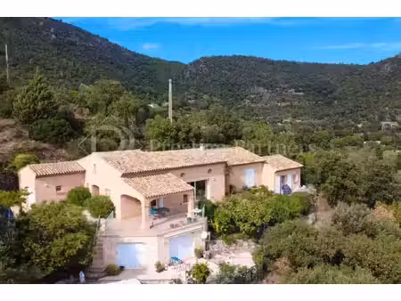 maison de luxe à vendre à le plan-de-la-tour