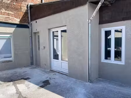 appartement t3 type maison avec cours