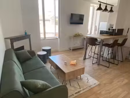 mieux qu’un studio – grande chambre dans bel appartement hyper centre