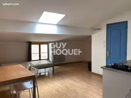 studio 1 pièce 27 m²