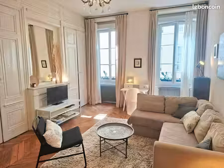 charme & calme hypercentre lyon grand t2 72 m² quartier d’ainay