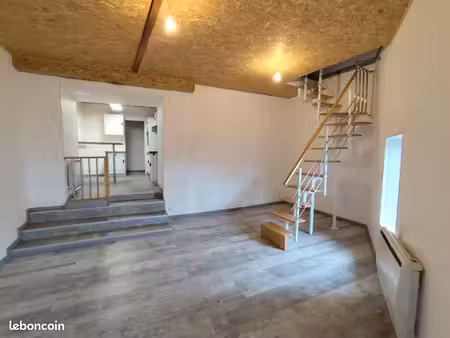 location à l'année t4 non meublé