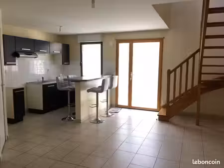 maison 2 pièces 49 m²