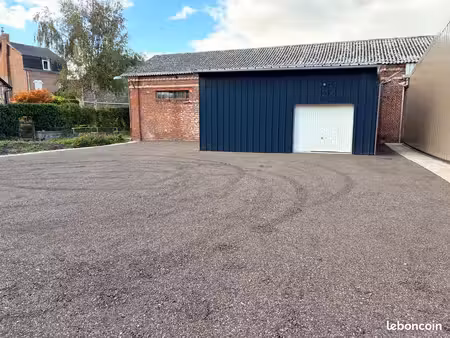 entrepot box de 50 m² à louer à bernay  à 300 m de la gare  accès 24h/24