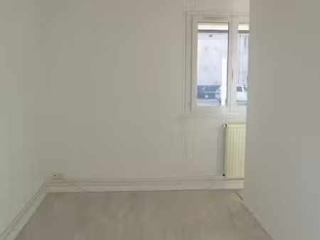 appartement f1bis à louer fleury les aubrais