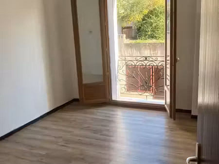 appartement t2 non meublé la tronche grand sablon