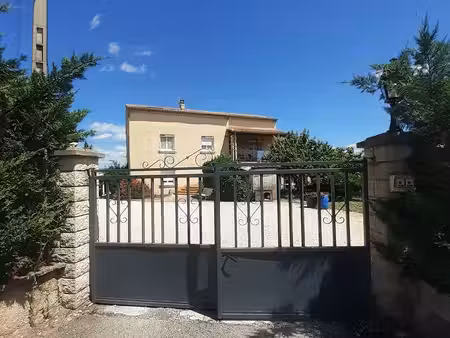 bien d'exception villa meublée 7 chambres piscine 6 par 12 location à l'année