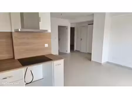 t4 ajaccio état neuf (rénovation totale achevée en septembre 26)