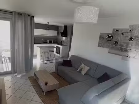 location t2 meublé