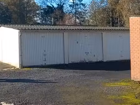 box garage parking