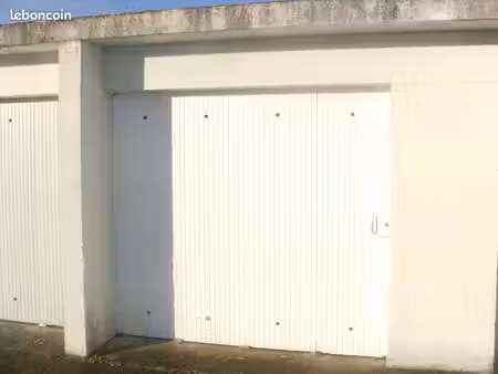 garage box parking