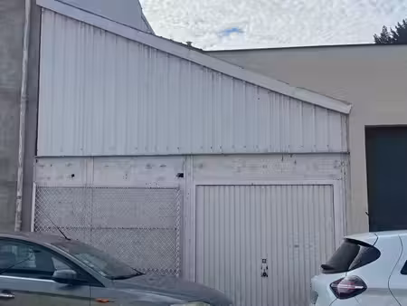 garage box pour stocker ou stationner