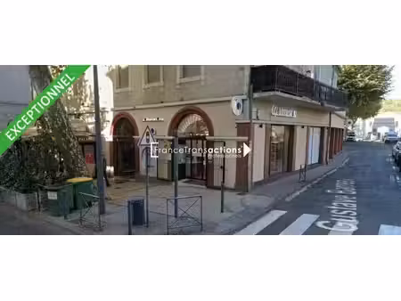 local commercial à louer