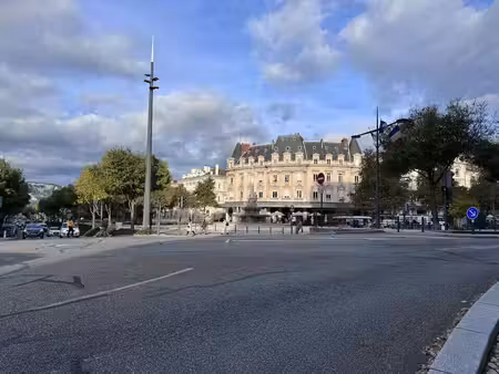 local commercial à louer